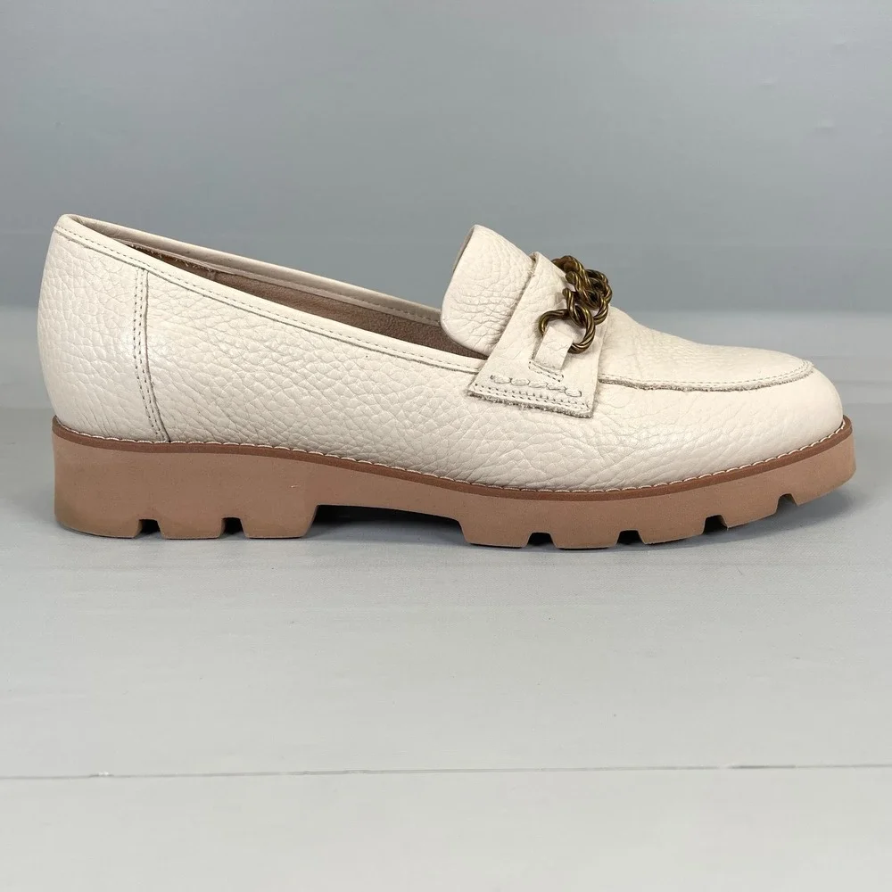 Vionic Emalyn Loafers Womens Size 9.5 Cream Beige Leather Lug Sole Comfort Shoes
